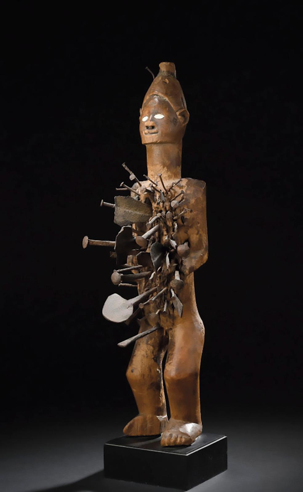 Fétiches à clous Kongo