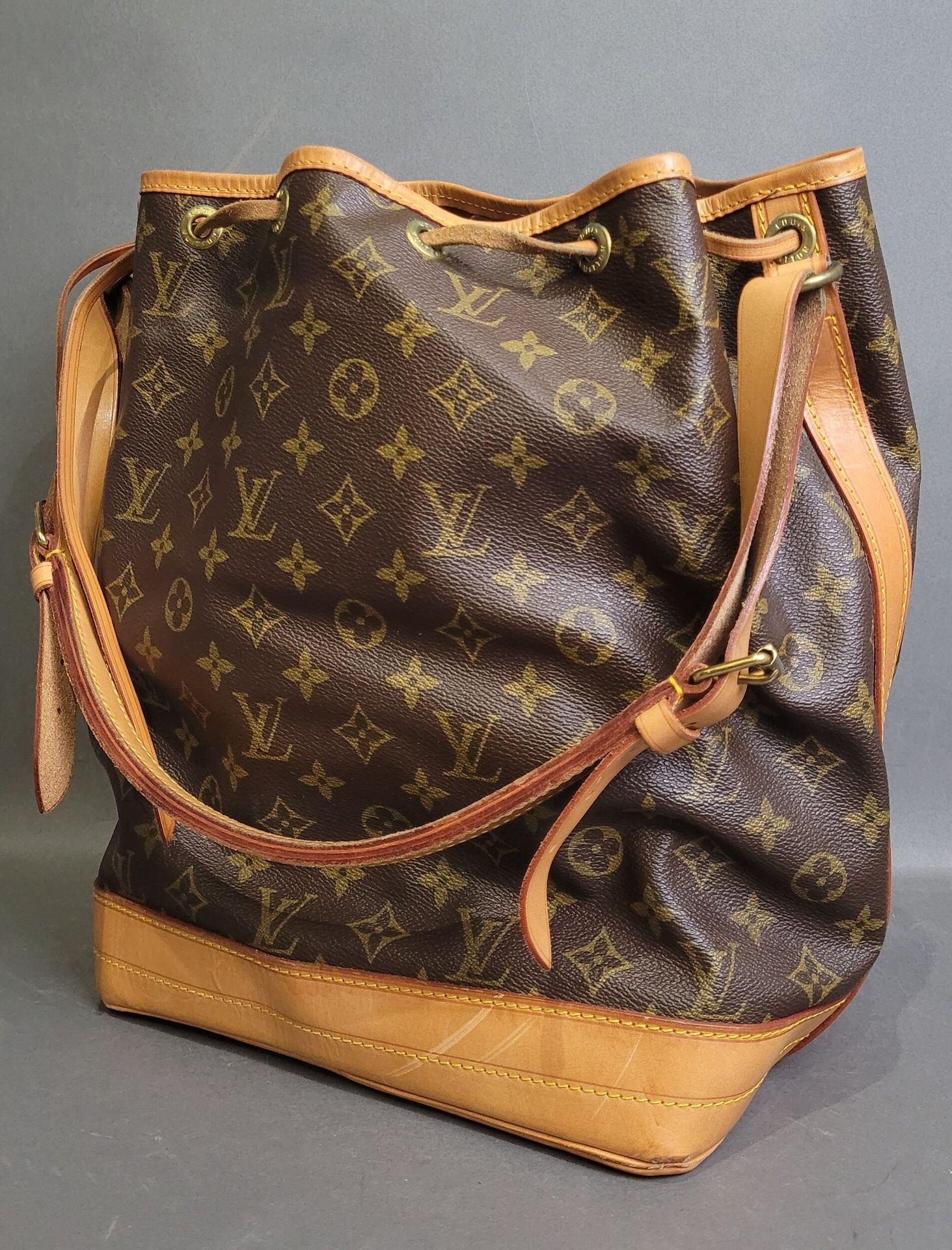 Sac Louis Vuitton noé